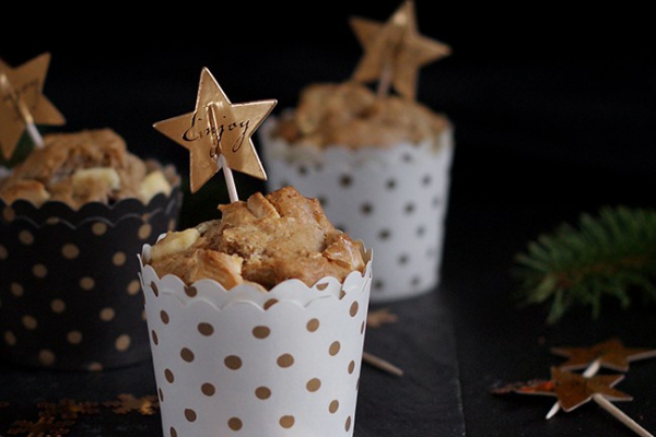 Cynamonowe muffinki z żurawiną i białą czekoladą