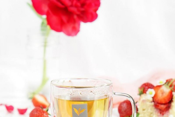 Herbaty Pure Leaf – recenzja. Proste ciasto jogurtowe.