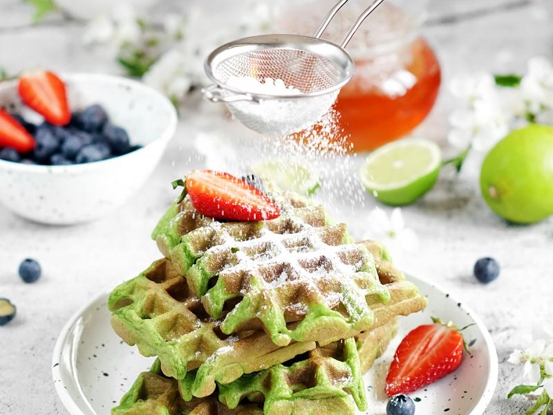 Zielone gofry ze szpinakiem na słodko