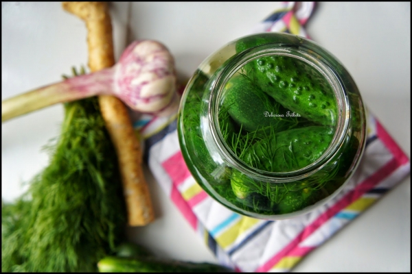 Ogórki małosolne / Polish-style semi-pickled cucumbers