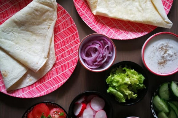Tortilla z kurczakiem w letnim wydaniu