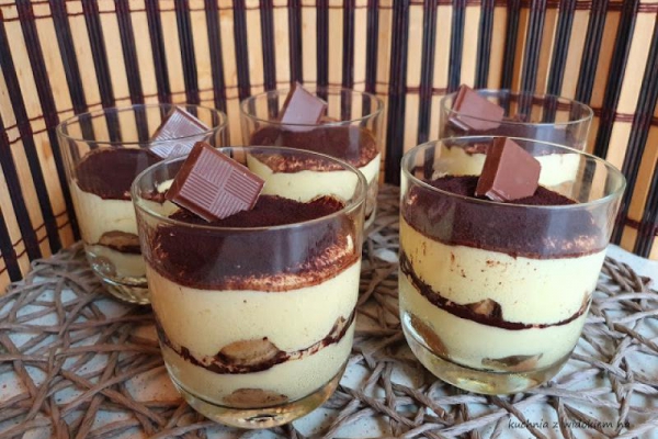 Tiramisu w pucharkach