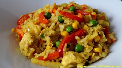 Kurczak z warzywami i ryżem curry