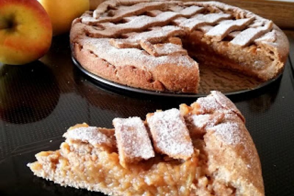 Pełnoziarnista fit szarlotka bez cukru