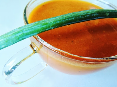 Zupa krem pomidorowo - paprykowy z mascarpone, wędzoną papryką i kurkumą