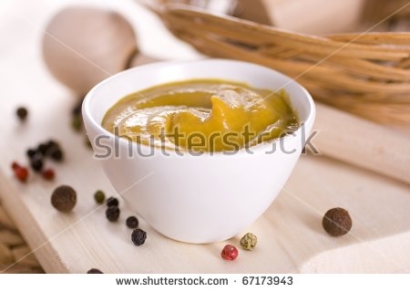 Ciepły sos miodowo-musztardowy z limonką