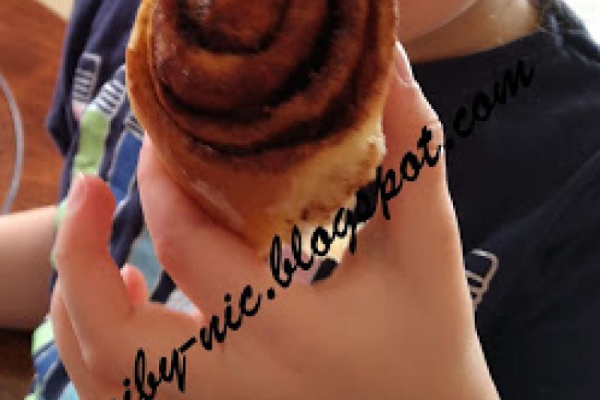 Bułeczki cynamonowe - cinnamon rolls