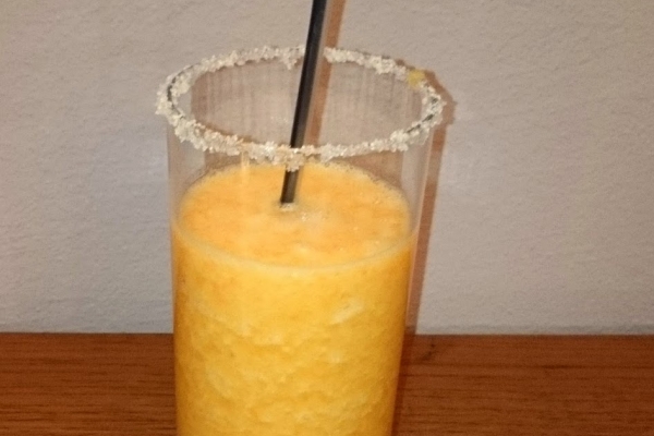 Koktajl ananasowo - marchewkowo - pomarańczowy
