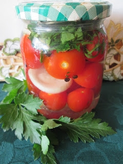 Pomidorki w galaretce do słoików na zimę