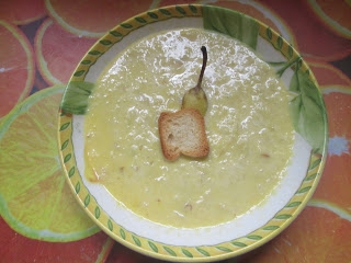 Zupa gruszkowa na winie