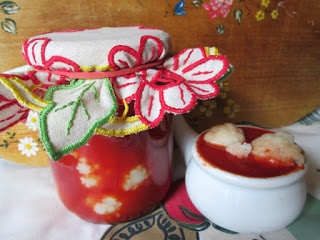 Kalafior w przecierze pomidorowym pasteryzowany do słoików na zimę
