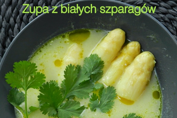 Zupa z białych szparagów