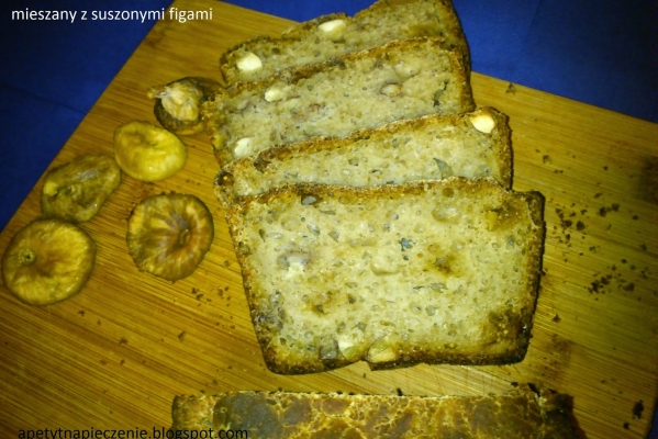 Chleb mieszany z suszonymi figami