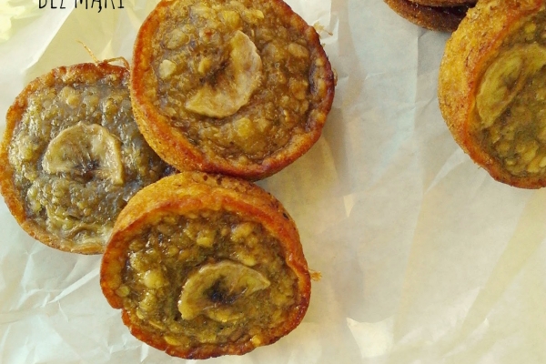 Mini Przyjemniaczki = bezmączne muffinki z bananem i masłem orzechowym