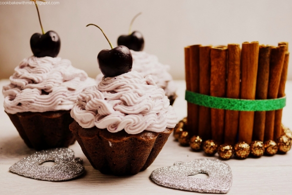 Muffinki czekoladowo-serowe
