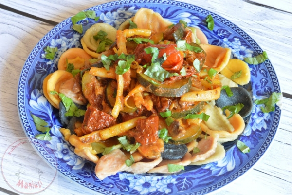 Makaron z warzywami w stylu włoskim