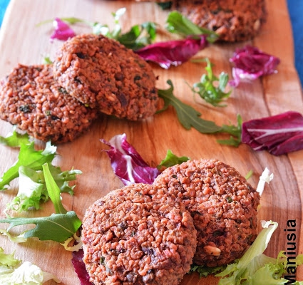 Kotlety z kaszą bulgur i warzywami