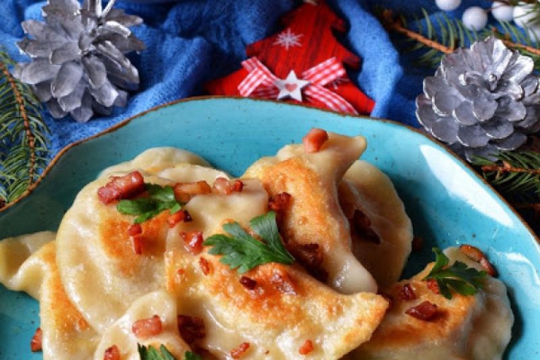 Pierogi ruskie z boczkiem