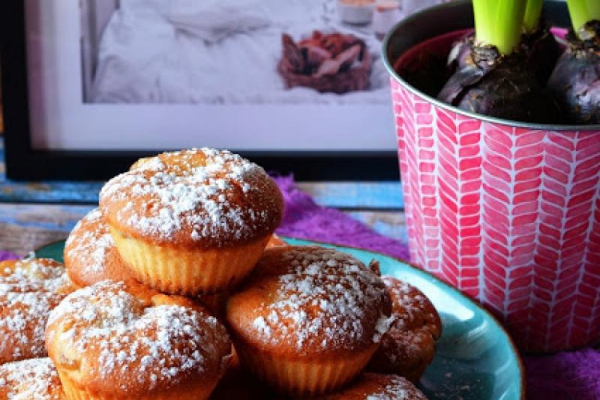 Muffinki jogurtowe z frużeliną jabłkową