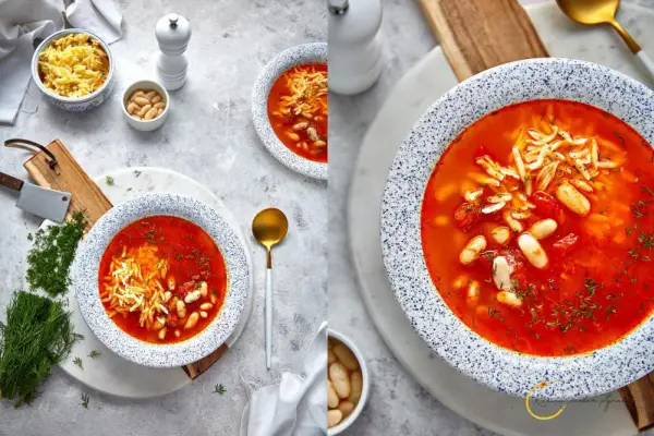 Zupa pomidorowa ze świeżych pomidorów z fasolą