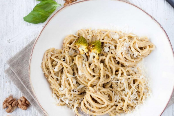 Makaron w pesto z kalafiora romanesco