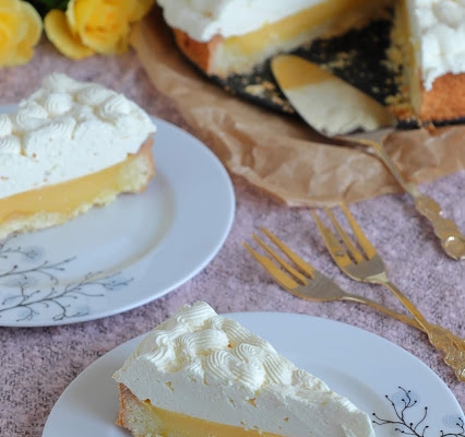 Tarta cytrynowa z kremem brzoskwiniowym