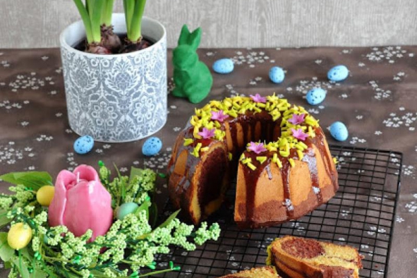 Wielkanocna babka waniliowo-kakaowa