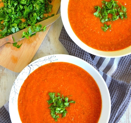 Aromatyczna zupa krem pomidorowa