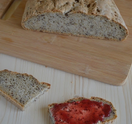 Chleb pszenno-żytni wieloziarnisty na drożdżach
