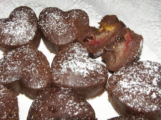 pyszne babeczki kakaowe bez jajek ze śliwką i mandarynką...