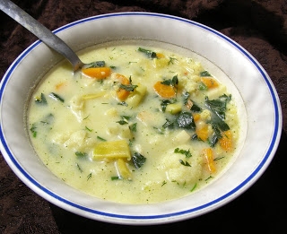 szybka, smaczna zupa warzywna na maśle i śmietanie...
