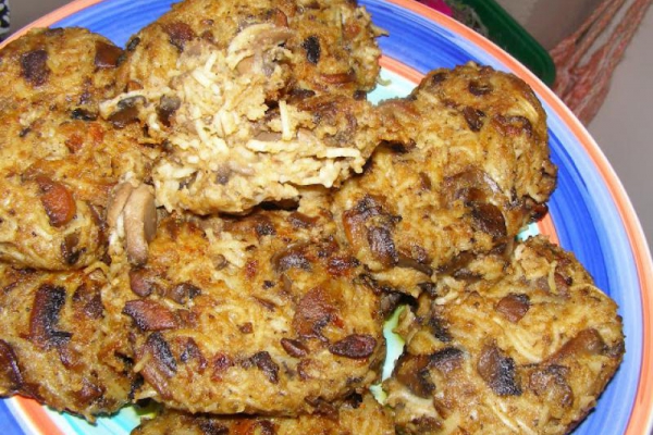 łatwe, szybkie kotlety pieczarkowo-makaronowe...