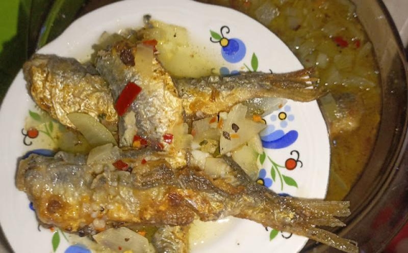 smażone śledzie w marynacie słodko-kwaśnej...