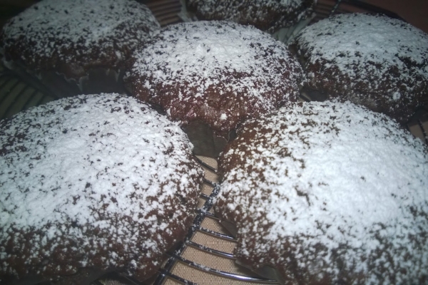 Muffinki kakaowe z nadzieniem twarogowym