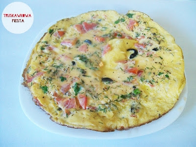 Klasyczny omlet na wytrawnie