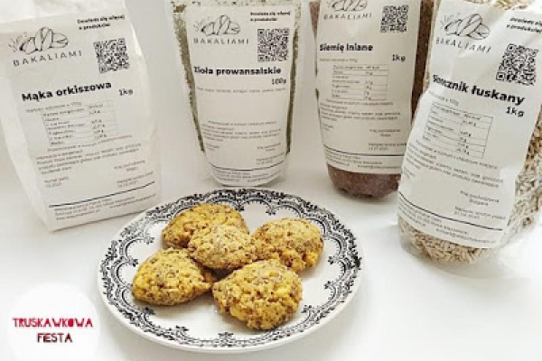 Pieczone wegańskie kotleciki z tofu, słonecznikiem łuskanym, siemię lnianym i ziołami prowansalskimi