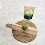 Matcha na napoju owsianym