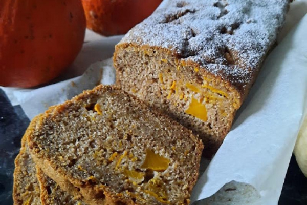 Babka dyniowa z orzechami laskowymi