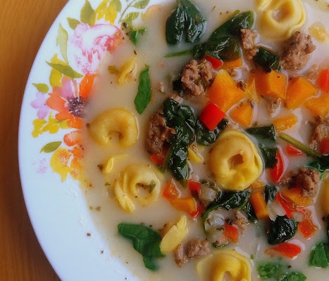 Zupa z mięsem mielonym i tortellini / Ground Meat and Tortellini Soup