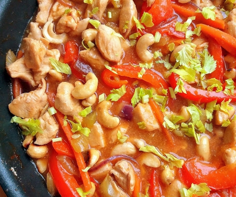 Kurczak po azjatycku z nerkowcami / Cashew Chicken