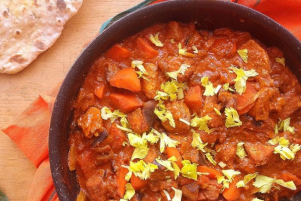 Curry z kurczakiem i pastą z nerkowców / Chicken and Cashew Paste Curry