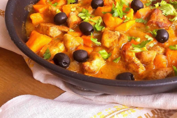 Tagine z kurczakiem i oliwkami / Chicken and Olives Tagine