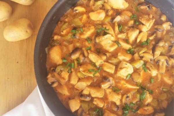 Strogonow z kurczaka / Chicken Stroganoff
