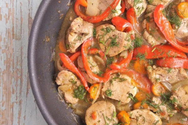 Polędwiczki wieprzowe w sosie z papryką / Pork Tenderloin with Red Bell Pepper Sauce