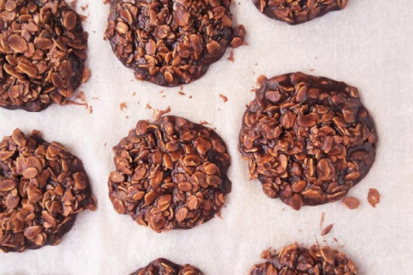 Ciastka owsiane bez pieczenia / No Bake Oatmeal Cookies