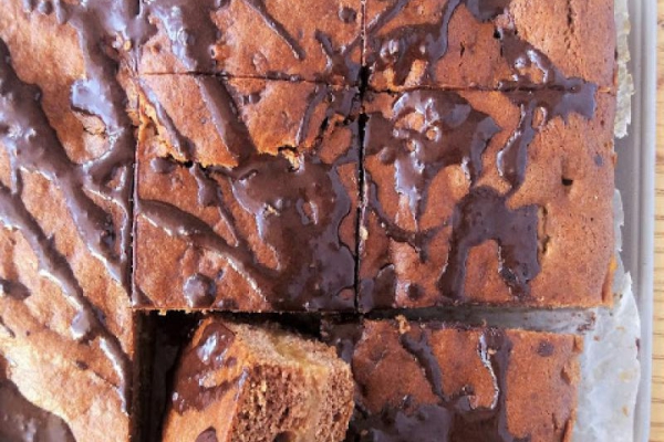 Jabłecznik ucierany z kakao / Apple Cake with Cocoa