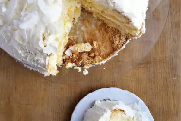 Tort cytrynowo-kokosowy / Lemon Curd and Coconut Birthday Cake