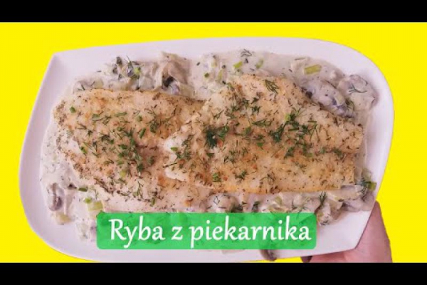 Ryba z piekarnika w sosie śmietanowo-koperkowym z pieczarkami / Baked fish in Creamy Dill Mushroom Sauce