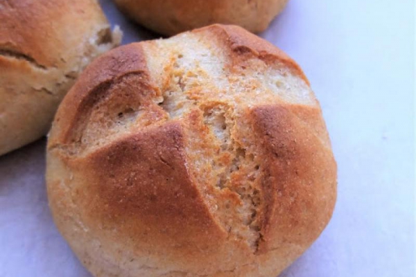 Bułki orkiszowe z mąką jaglaną / Spelt Millet Kaiser Rolls