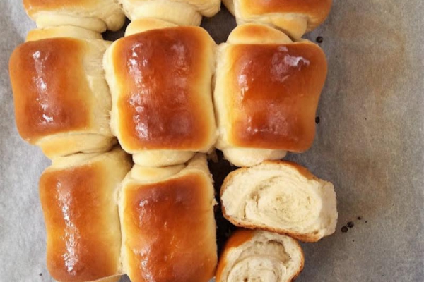 Japońskie bułeczki Hokkaido / Japanese Hokkaido Rolls